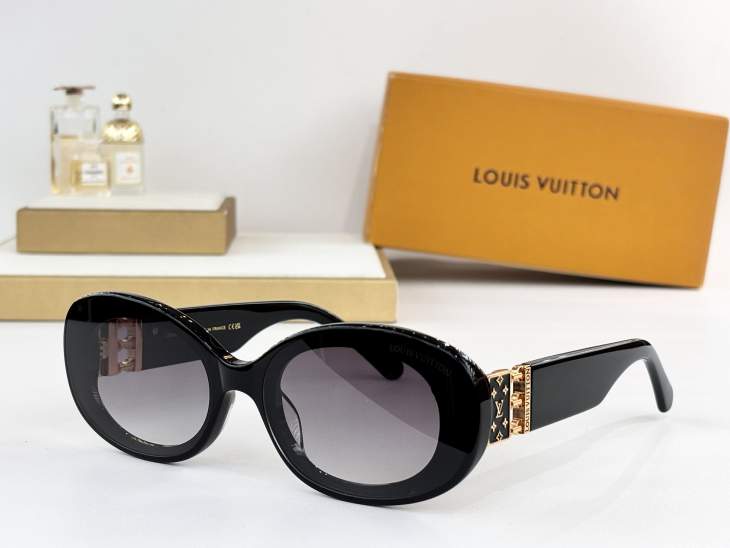 Picture of Louis Vuitton Sunglasses _SKUfw76324531fw